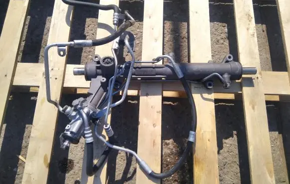 BMW 5 E60 E61 Steering rack 6775423