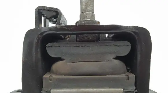 Citroen C5 Engine mount bracket 9645135380