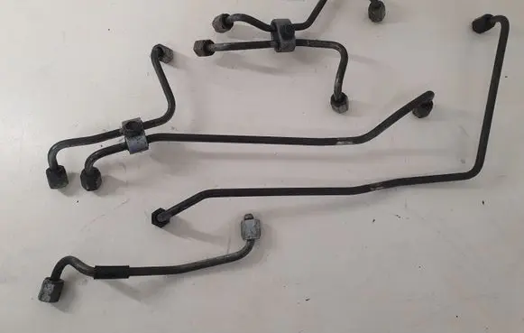 Lexus IS 220D-250-350 Fuel injector supply line/pipe 