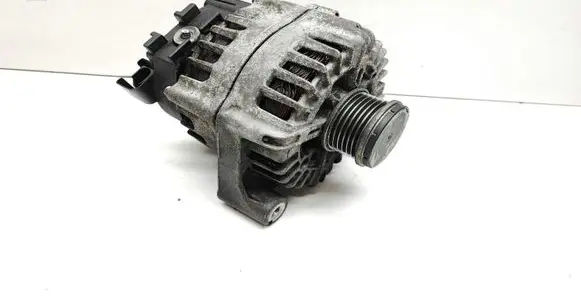 BMW 3 E90 E91 Generator/alternator 8507624