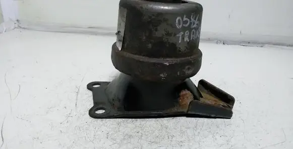Volkswagen Transporter - Caravelle T5 Engine mount bracket