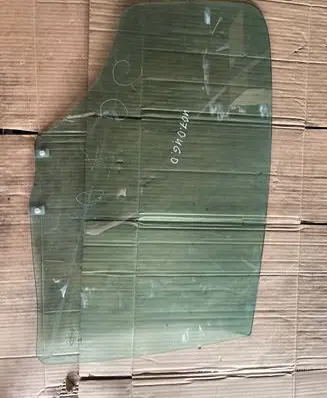 Peugeot 407 Rear door window glass