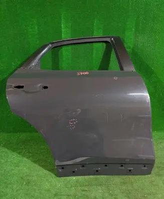 KIA Xceed Rear door