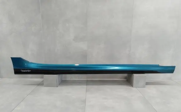 BMW 2 F44 Side skirt front trim 51778075466