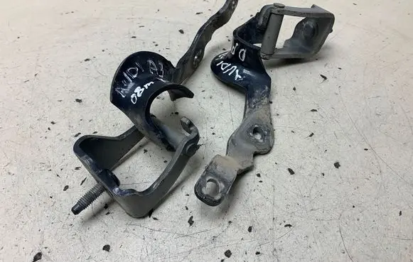 Audi A3 S3 A3 Sportback 8P Loading door hinge set 8P4035225D 7617310103