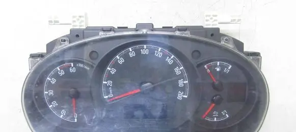 Speedometer (instrument cluster)