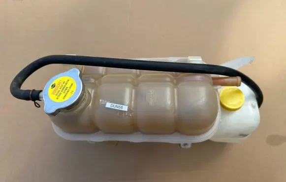 Coolant expansion tank/reservoir
