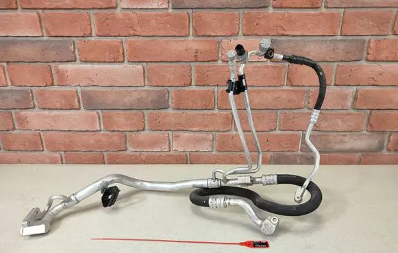 BMW 1 F20 F21 Air conditioning (A/C) pipe/hose 9337136 9337126