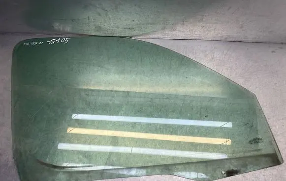 Peugeot Partner Front windscreen/windshield window 43R001142