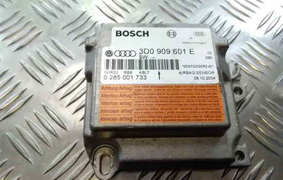 Volkswagen Touareg I Airbag control unit/module 3D0909601E 0285001733