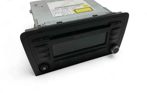Audi A3 S3 8P Radio/CD/DVD/GPS head unit 8P0035186P