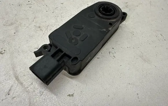 Ford Escape IV Radiator active air flap actuator LX6B8476BA LX6Z10884B LX6Z10884A