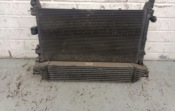 Jeep Compass Radiator set 68249192AA 68249187AA 68249185AC