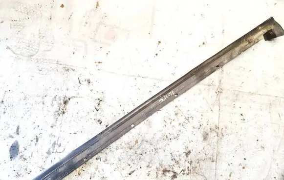 Audi A4 S4 B5 8D Front door glass trim molding 8d0837477