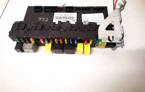 Mercedes-Benz E W211 Comfort/convenience module 2115458701