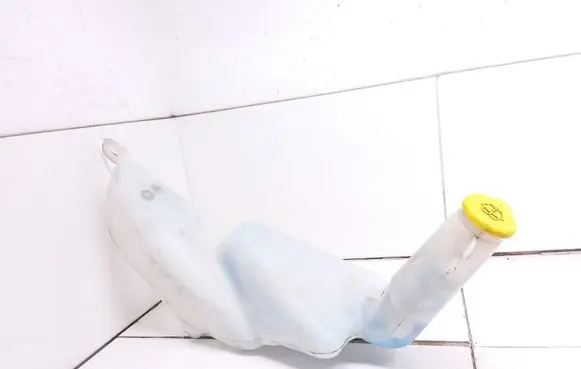Opel Zafira A Lamp washer fluid tank 