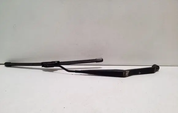 Suzuki Grand Vitara II Front wiper blade arm 7060