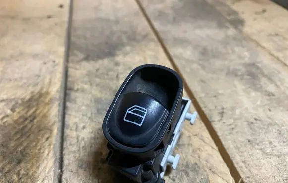 Mercedes-Benz CLK A209 C209 Electric window control switch A2098203510 2098203510