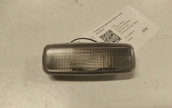 Audi A3 S3 8L Front seat light 8L0947105A