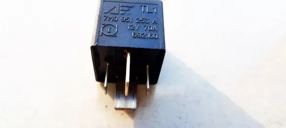 Volkswagen Golf IV Other relay 7m0951253a