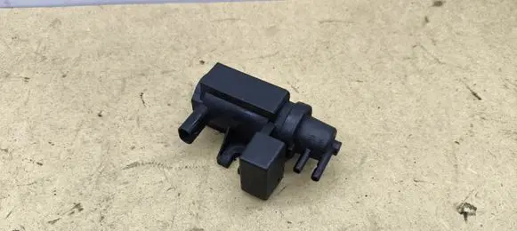 BMW 1 E81 E87 Turbo solenoid valve 70206301