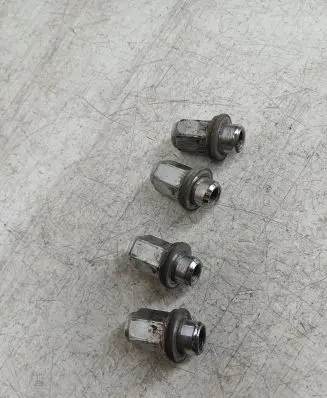 Toyota Corolla Verso E121 Nuts/bolts 