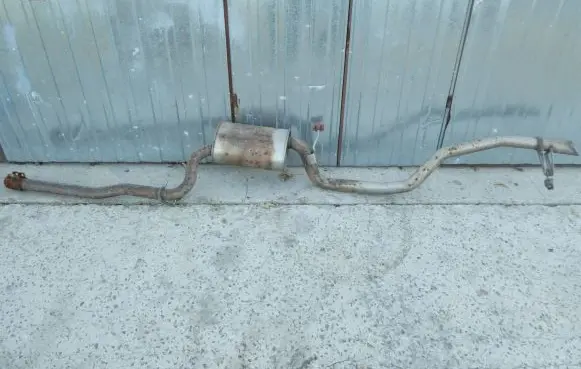 Volkswagen PASSAT B7 Rear muffler/silencer tail pipe 