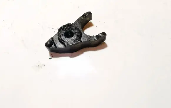 Toyota Avensis Verso Fuel Injector clamp holder