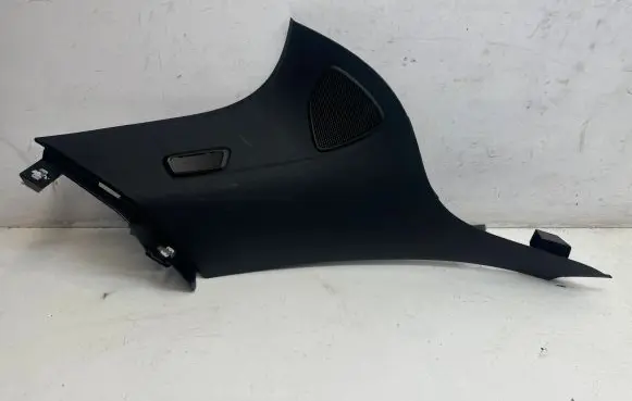 Mercedes-Benz GLC X253 C253 (D)pillar trim (top) A2536902325