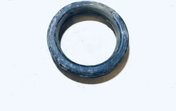Volvo S80 Front coil spring rubber mount 9157503 8587