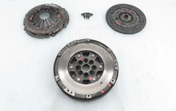 Opel Astra H Dual mass flywheel 322037410 3082000571 415030510