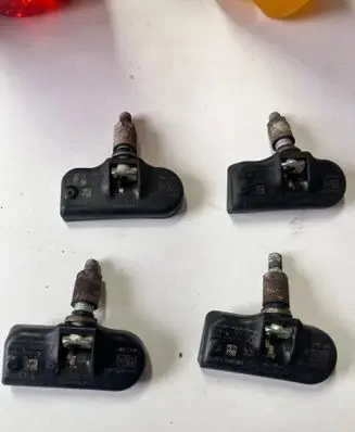Citroen C5 Tire pressure sensor 9656822980