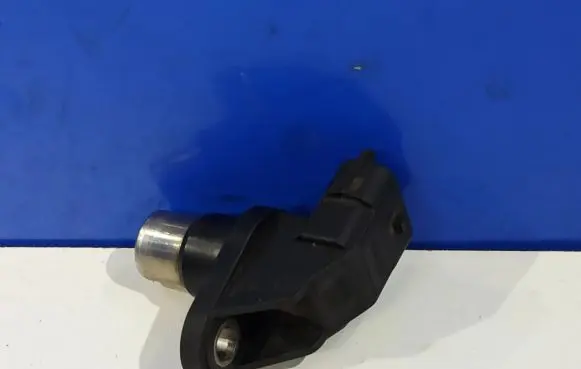 Volvo S80 Camshaft position sensor 8631533