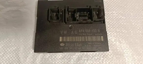Audi A3 S3 8P Comfort/convenience module 8P0959433H 05950610 5DK00858347