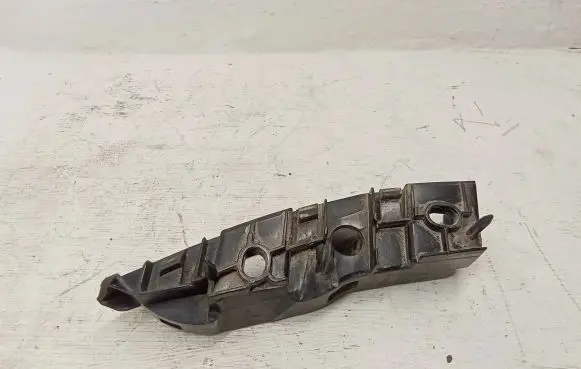 Volkswagen Beetle A5 Front bumper mounting bracket 5C5807184A