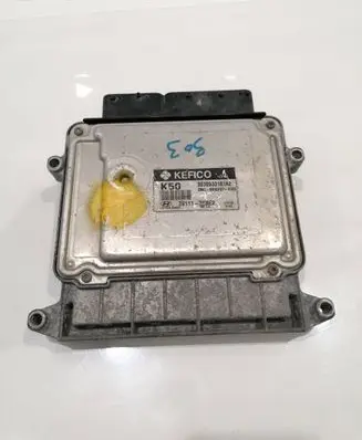 Hyundai Accent Engine control unit/module 3911126BE2 9030933181A2
