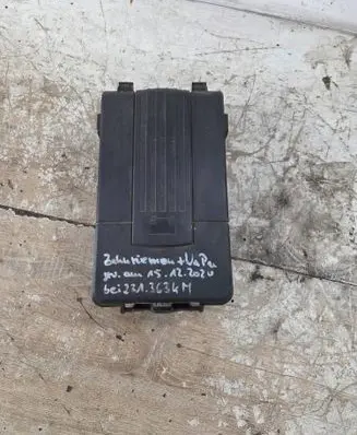 Volkswagen PASSAT B6 Battery box tray cover/lid 1k0915443