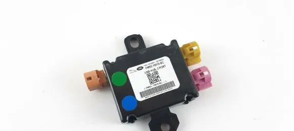 Jaguar F-Pace USB control unit FW9319010BC