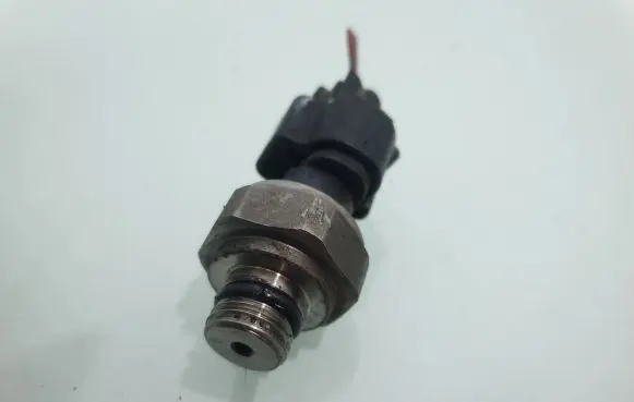 Toyota Corolla Verso AR10 Oil pressure sensor 8944851010