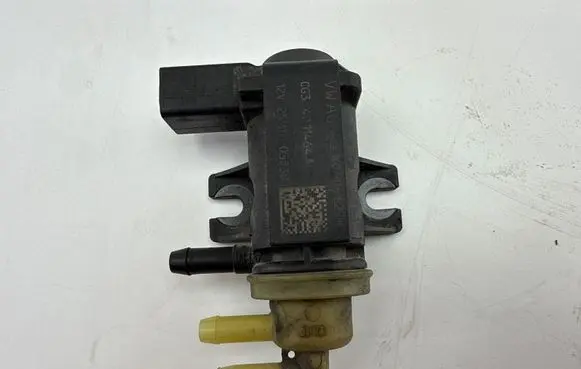Volkswagen PASSAT B7 Turbo solenoid valve 1K0906627B