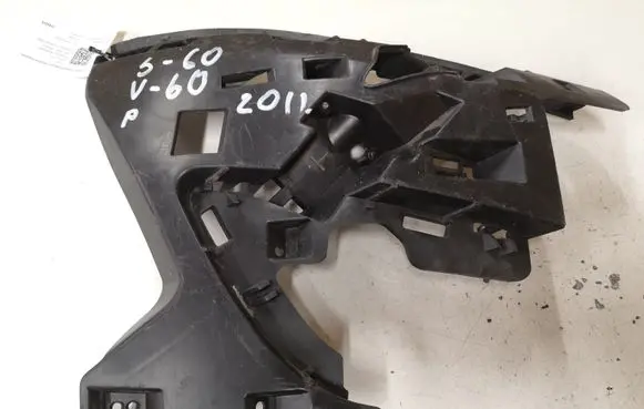 Volvo V60 Front bumper mounting bracket 31323426