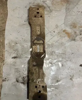 Jeep Cherokee III KJ Gearbox mounting bracket