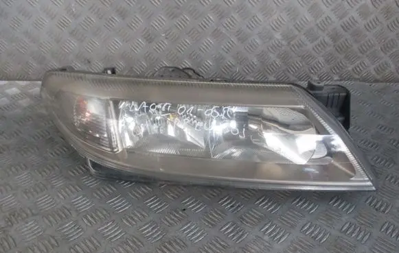 Renault Laguna II Headlight/headlamp 8200163324