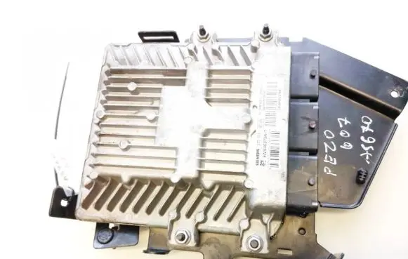 Peugeot 607 Engine control unit/module 5ws40379at 5ws40379a-t