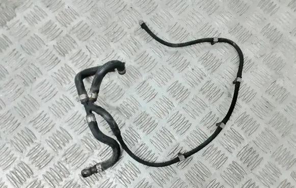 Volvo XC90 Fuel line pipe 30757520