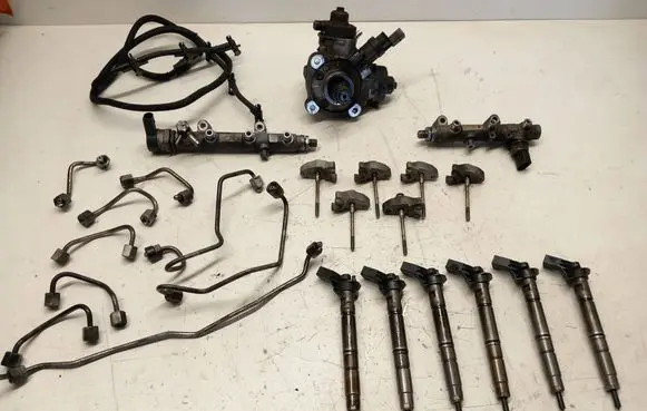 Audi A8 S8 D4 4H Fuel injection system set 059130277