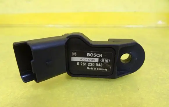 Citroen C4 I Air pressure sensor 0261230043