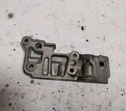 Mercedes-Benz CLA C117 X117 W117 Engine mounting bracket A6512200607