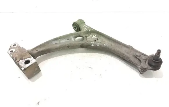 Volkswagen PASSAT B6 Front lower control arm/wishbone 3C0407153B