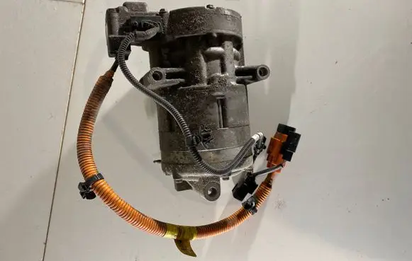 KIA Soul Air conditioning (A/C) compressor (pump)